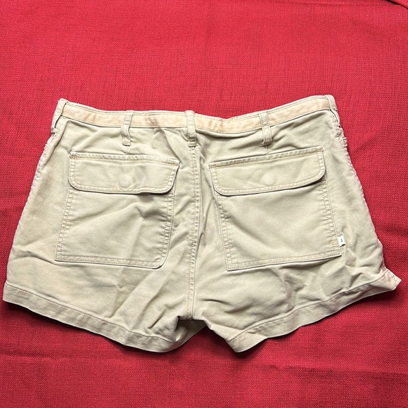 Abercrombie and Fitch ladies shorts - Picture 2 of 6